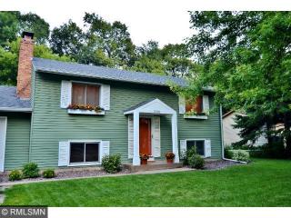3310 Urbandale Ln, Minneapolis, MN 55447-1016