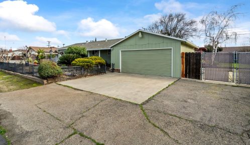 15928 Derby Ln, Lathrop, CA 95330-9773