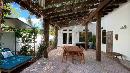 250 10th St, Delray Beach FL  33444-4048 exterior