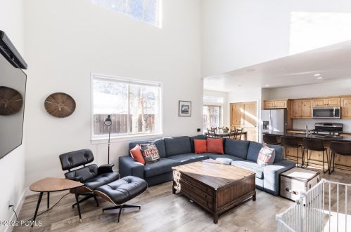 1043 Lincoln Ln, Park City, UT 84098-5408