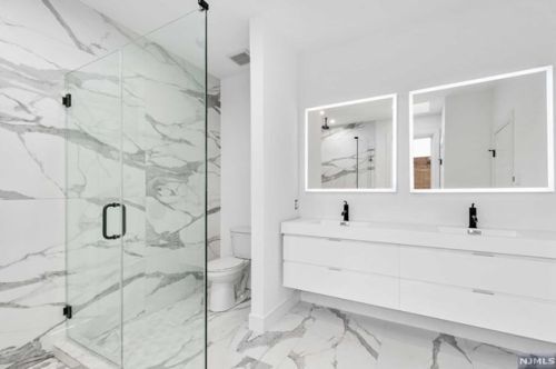 59 Lawton Ave, Cliffside Park NJ  07010-3023 exterior