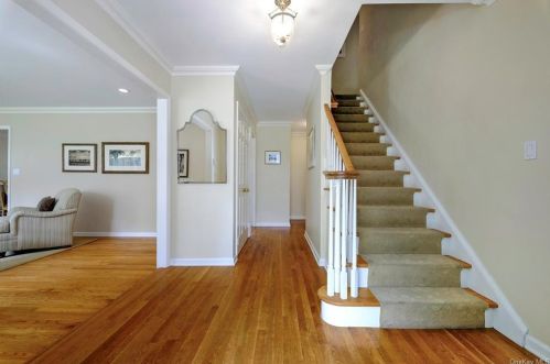 109 Brite Ave, Scarsdale, NY 10583-1401
