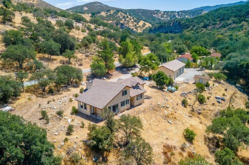 45100 Carmel Vly Rd, Greenfield CA  93927-9757 exterior