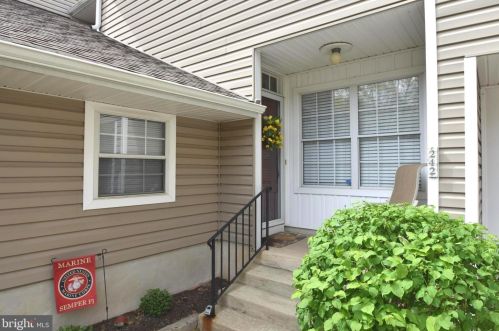 242 Windsor Ct, Glen Mills, PA 19342-2027