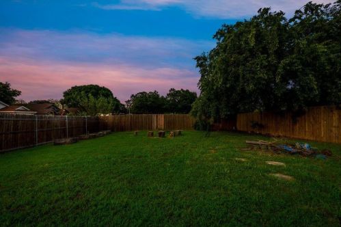 9101 Horncastle Ct, Fort Worth, TX 76134-5551
