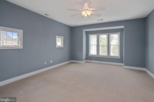 168 Positano Ct, Purcellville VA  20132-5815 exterior