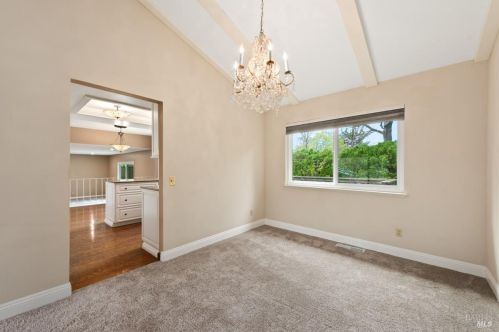 527 San Juan St, Santa Rosa CA  95409-2802 exterior