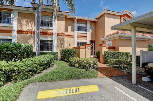 9853 Seacrest Cir, Boynton Beach, FL 33437-3830