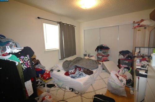 1818 22nd St, Oakland, CA 94606-4115