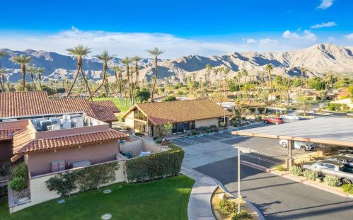 24 Palma Dr, Rancho Mirage CA  92270-3878 exterior