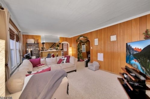 124 Buena Vis Ave, Paterson NJ 07506-2919 exterior