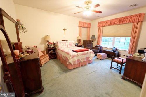 603 Gray Fox Ln, Glen Mills PA  19342-2226 exterior