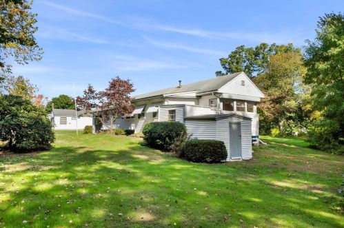 451 New Zealand Rd, Seabrook NH 03874-4113 exterior