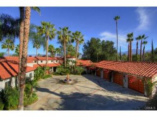 530 Sunset Dr, Redlands CA  92373-7240 exterior