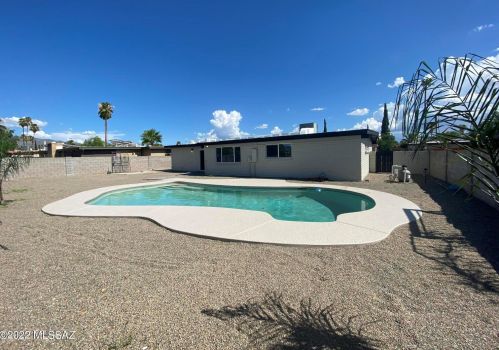 9651 Creek St, Tucson AZ  85730-1451 exterior