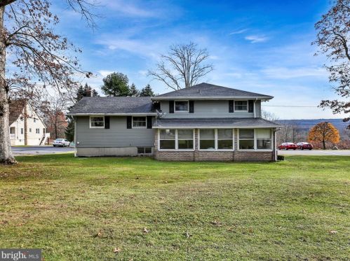 11 Upper Beechwood Ave, Primrose, PA 17901-8911