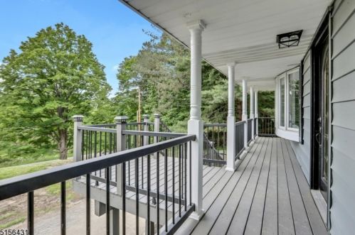 208 Lake Wallkill Rd, Wantage NJ  07461-4613 exterior