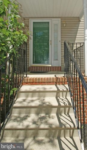 606 Wentworth Dr, Norristown, PA 19406-2765