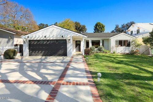 4732 Hampton Rd, La Canada, CA 91011-2665