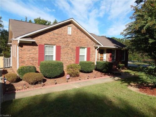 4929 Shady Pine Dr, Greensboro, NC 27455-1515