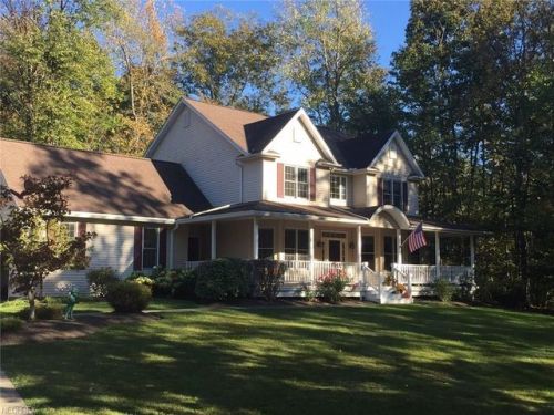 16181 Wake Robin Dr, Newbury, OH 44065-9161