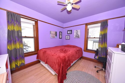 1554 72, Milwaukee WI 53214-4702 exterior