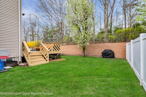 45 Enclosure Dr, Morganville NJ  07751-1807 exterior