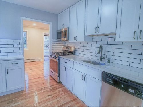 57 Lake Dr, Greenwood Lake NY  10925-2709 exterior