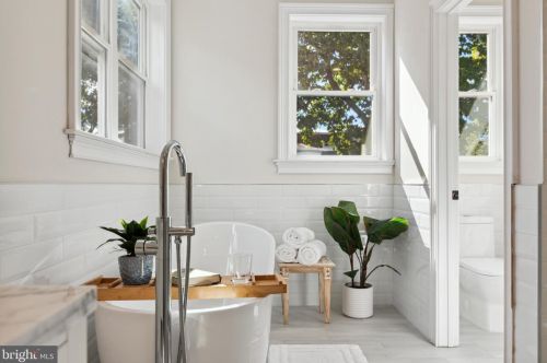 5010 Hazel Ave, Philadelphia PA  19143-1622 exterior