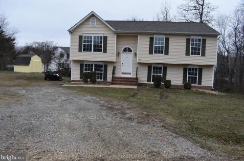 8614 Oak Glen Ct, Fredericksburg, VA 22407-8724