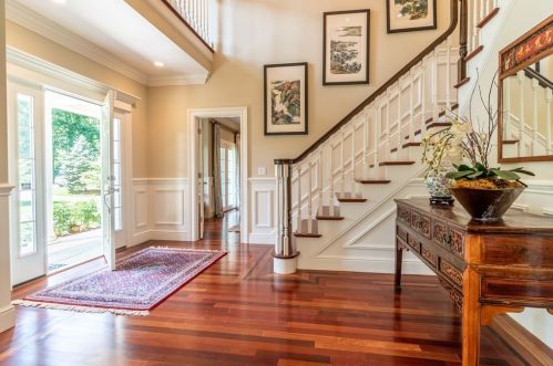 16 Donnelly Dr, Dover, MA 02030-1732