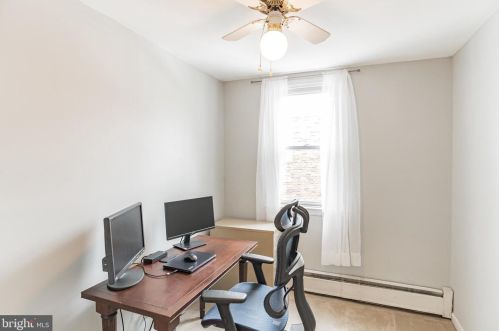 1833 Powell St, Norristown PA  19401-3025 exterior