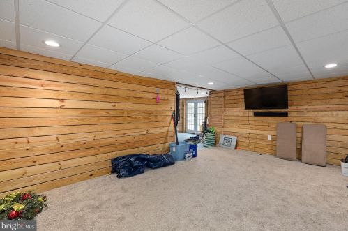 7905 Waterford Dr, Spotsylvania VA  22551-2204 exterior