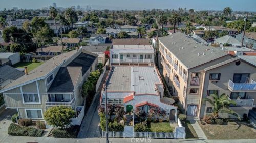 757 Redondo Ave, Long Beach CA  90804-5140 exterior