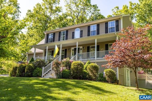 12 Seminole Trl, Bybee VA  22963-3157 exterior