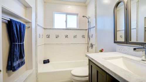 215 Simone Pl, Santa Rosa CA  95409-3736 exterior
