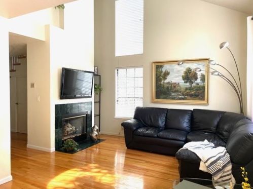 1047 Sitka Ter, Sunnyvale, CA 94086-6800