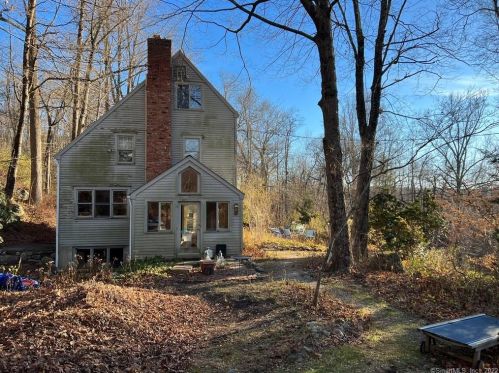 144 Florida Rd, Ridgefield, CT 06877-6122