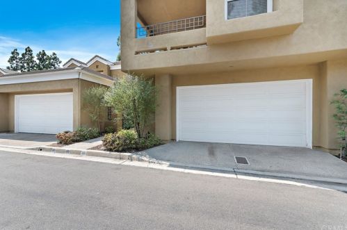 55 Vassar Aisle, Irvine CA  92612-4141 exterior