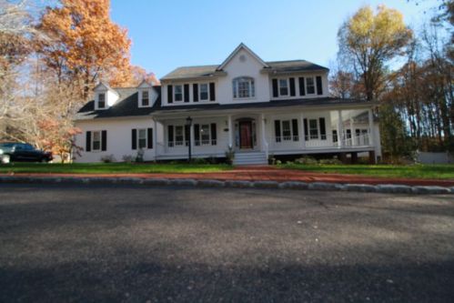 14223 Three Oaks Ln, Montpelier, VA 23192-2810