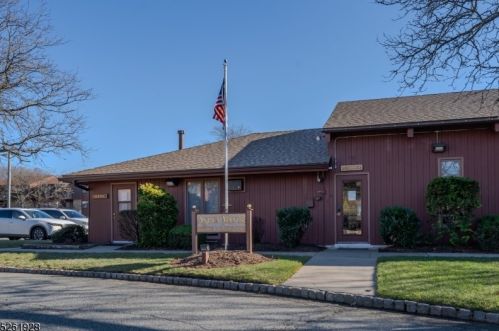 255 Alpine Way, Woodbridge, NJ 07095-1482