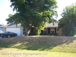 823 13th Ave, Cape Coral FL  33909-0031 exterior