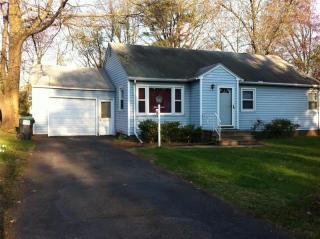 16 Holly Ln, Newtonville, NY 12110-5005