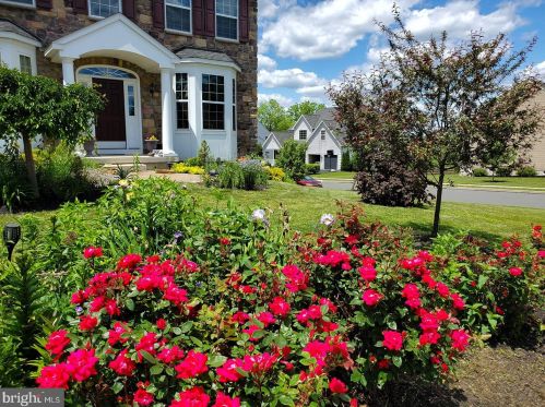 1954 Canyon Creek Rd, Gilbertsville PA  19525-7003 exterior