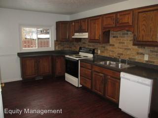 3942 Staatz Dr, Youngstown OH  44511-1934 exterior