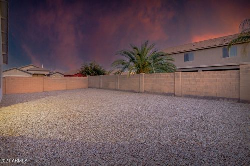 1637 Vineyard Plains Dr, Queen Creek AZ  exterior