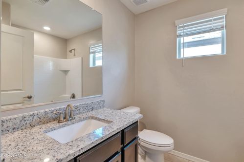 3907 79th Dr, Phoenix AZ  85043 exterior