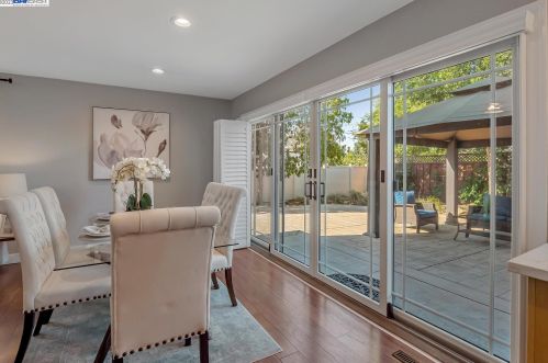 1042 Lomitas Ave, Livermore CA  94550-6436 exterior