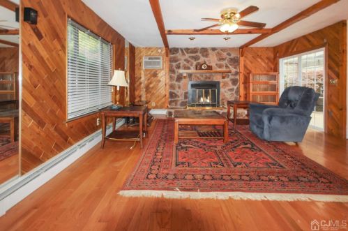 16 Sheffield Ct, East Brunswick NJ  08816-5660 exterior