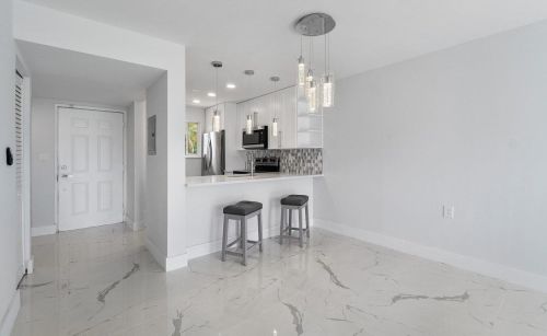 1056 Lake Victoria Dr, West Palm Beach, FL 33411-9413